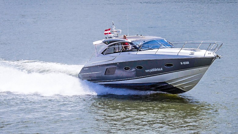 Motor yacht Wachau © Engelbert Maurer, © Engelbert Maurer Motor yacht Wachau © Engelbert Maurer, © Engelbert Maurer