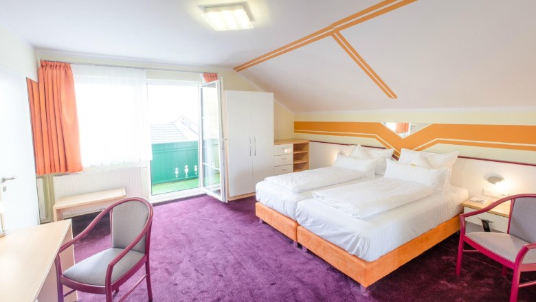 Sample room with balcony, © Hotel Residenz Hössinger Sample room with balcony, © Hotel Residenz Hössinger