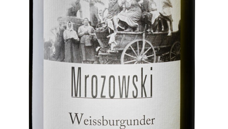 Organic viticulture Christian Mrozowski, © www.digitalimage.at Wine bottle Mrozowski Pinot Blanc with label and screw cap.