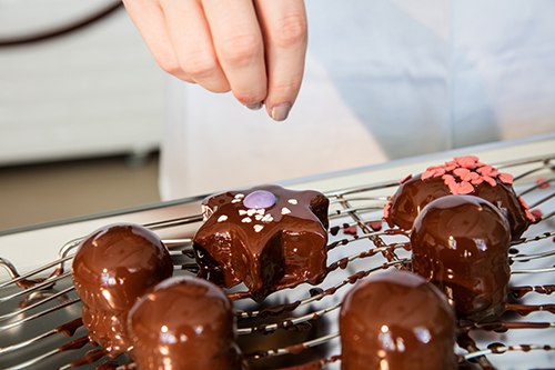 Swedish bombs workshop, © Niemetz Schwedenbomben Swedish bombs workshop, © Niemetz Schwedenbomben