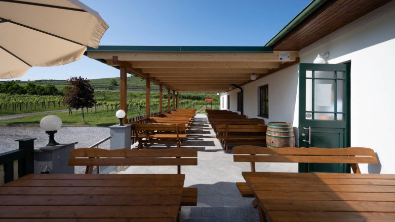 Weinbergstüberl terrace1, © Bernd Eisenbock Weinbergstüberl terrace1, © Bernd Eisenbock