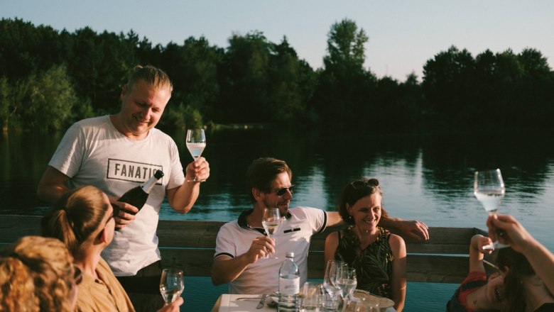 Indulgence in a sea can, © Konstantin Mikulitsch Indulgence in a sea can, © Konstantin Mikulitsch