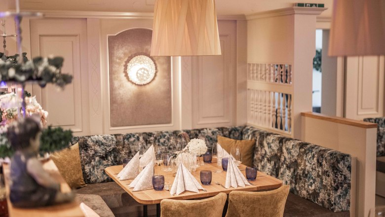 Table example in the restaurant DG Lieblingsplatzl, © Nimo Zimmerhackl Table example in the restaurant DG Lieblingsplatzl, © Nimo Zimmerhackl