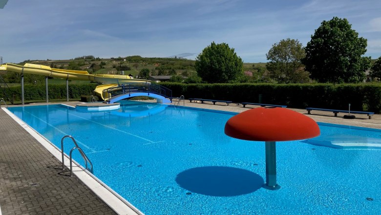 Parkbad Haugsdorf, © Marktgemeinde Haugsdorf Parkbad Haugsdorf, © Marktgemeinde Haugsdorf