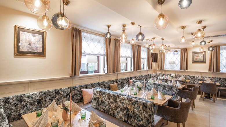 Restaurant DG Lieblingsplatzl inside, © Nimo Zimmerhackl Restaurant DG Lieblingsplatzl inside, © Nimo Zimmerhackl