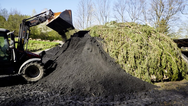 Production Wald Köhlerei Hochecker, © Dieter Brasch Production Wald Köhlerei Hochecker, © Dieter Brasch