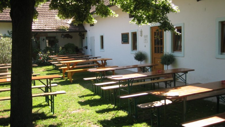 Wine tavern Bauer, © Leopold Bauer Wine tavern Bauer, © Leopold Bauer