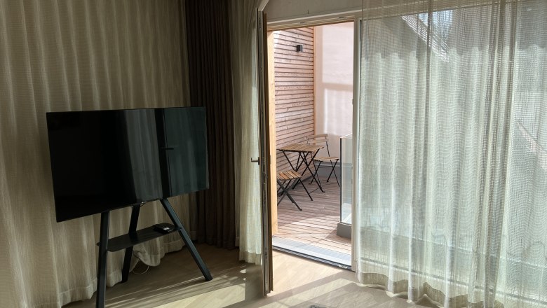 Modern interior design elements in House Five, © Prof. Arch. Dietmar Kraus Modern interior design elements in House Five, © Prof. Arch. Dietmar Kraus