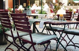 Heurigenhof Bründlmayer, © Heurigenhof Bründlmayer Heurigenhof Bründlmayer, © Heurigenhof Bründlmayer