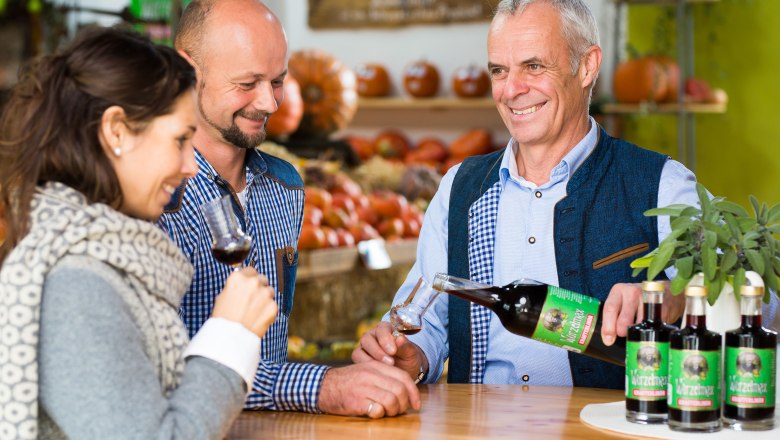 Wurzelmax herbal liqueur tasting, © Daniel Schalhas Wurzelmax herbal liqueur tasting, © Daniel Schalhas