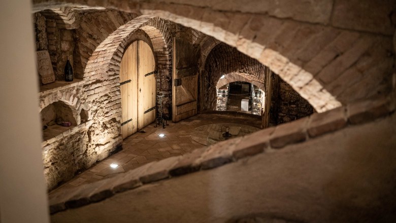 Winery Schuster, © Agnes Winkler Cellar at the Schuster Winery