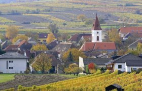 Mitterretzbach parish church, © Wolfgang Gerzer Mitterretzbach parish church, © Wolfgang Gerzer