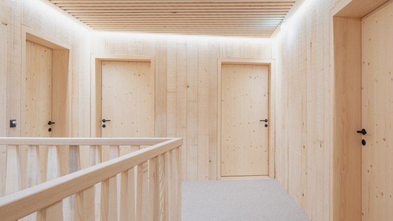 Carpentry with breakfast, © Stoebich Siegfried Carpentry with breakfast, © Stoebich Siegfried