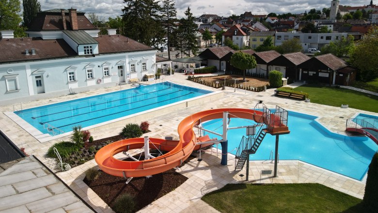Hollabrunn municipal swimming pool, © Stadtgemeinde Hollabrunn Hollabrunn municipal swimming pool, © Stadtgemeinde Hollabrunn
