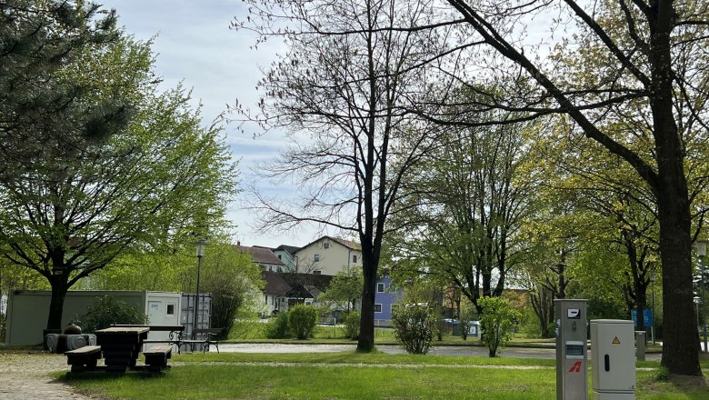 Surroundings parking lot Heidenreichstein, © Margit Weikartschläger Surroundings parking lot Heidenreichstein, © Margit Weikartschläger