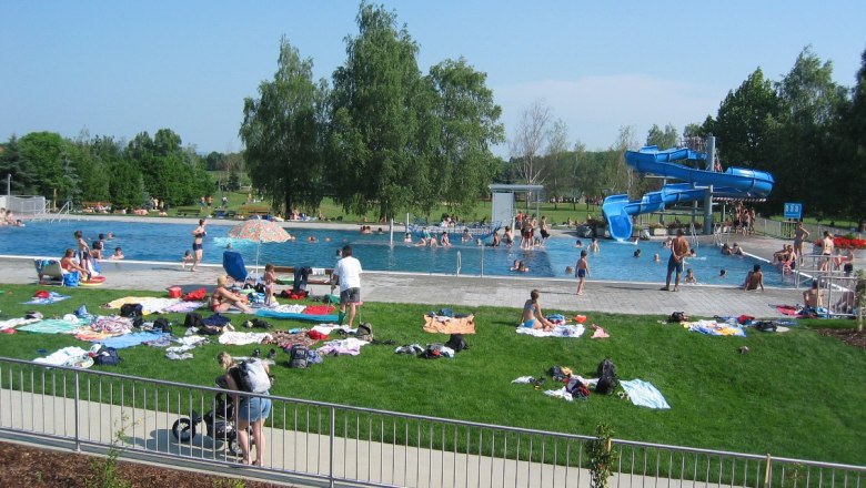 Seefeld-Kadolz outdoor pool, © Gemeinde Seefeld-Kadolz Seefeld-Kadolz outdoor pool, © Gemeinde Seefeld-Kadolz