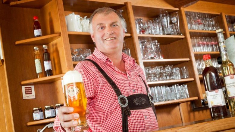 Drinks from the landlord, © Plutsch Drinks from the landlord, © Plutsch