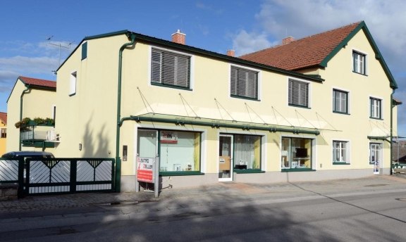 House from the outside, © Regina Petric House from the outside, © Regina Petric