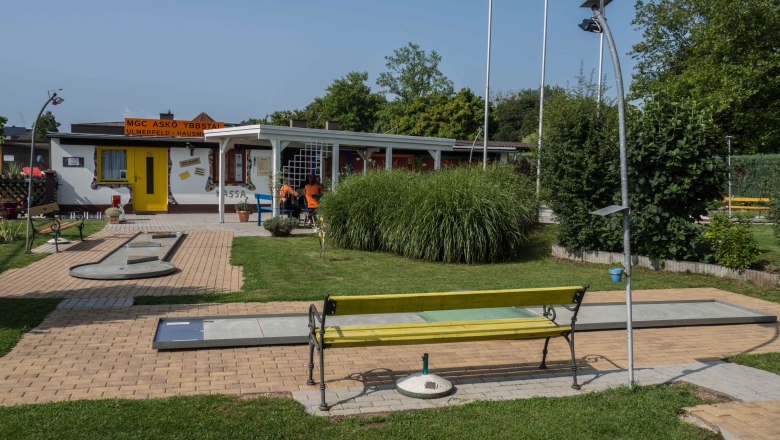 Minigolf Hausmening, © Andrasch Elfriede Minigolf Hausmening, © Andrasch Elfriede
