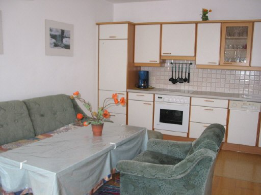 Kitchen-living room in the vacation apartment, © Fam. Reichard Kitchen-living room in the vacation apartment, © Fam. Reichard