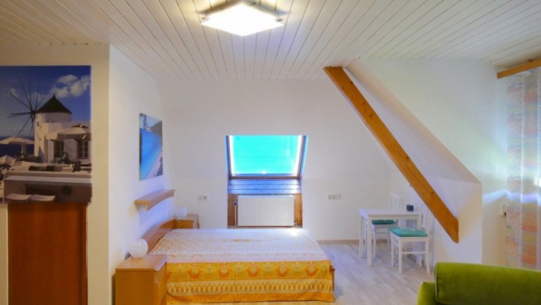 Bedsitter, © Gottdried Steiner Bedsitter, © Gottdried Steiner