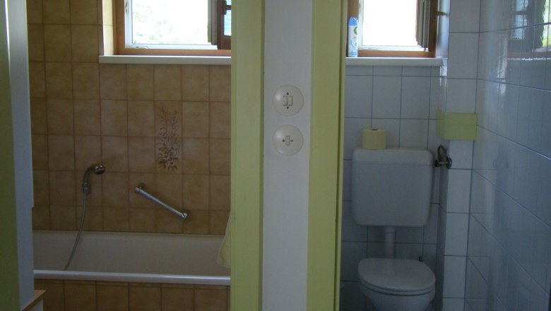 Bathroom and WC ground floor, © Ehrenreith Bathroom and WC ground floor, © Ehrenreith