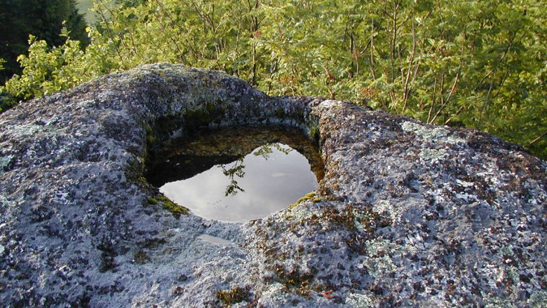 sacrificial bowl, © Höbarth sacrificial bowl, © Höbarth