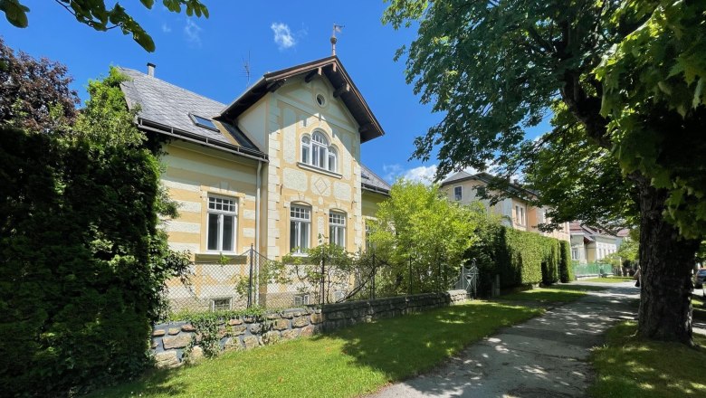 Street view, © Vivian Knor Street view, © Vivian Knor