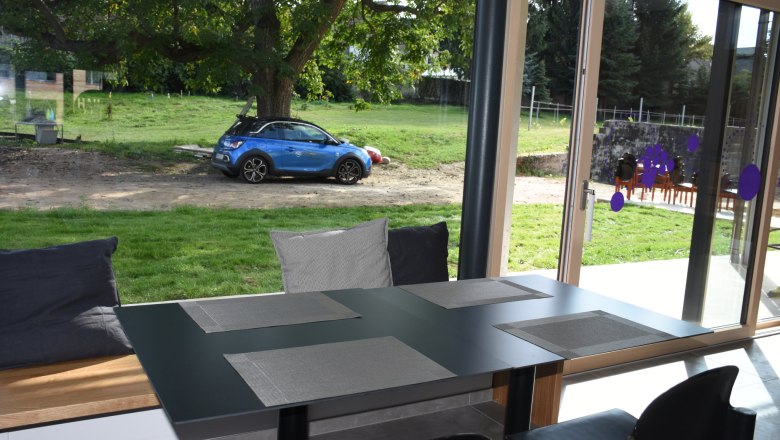 view-from-rest-room-sunny, © Helmut Leonhartsberger view-from-rest-room-sunny, © Helmut Leonhartsberger