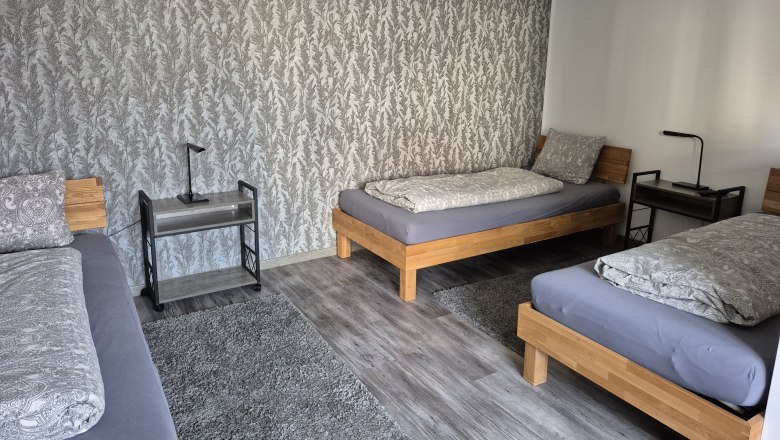 Guest room Messermayer Göttlesbrunn, © Gästezimmer Messermayer Single bed, Messermayer guest room