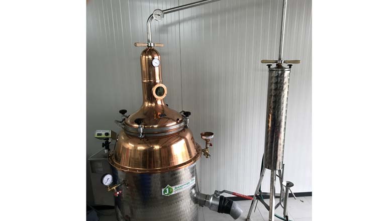 Distillation plant, © Fam. Kleedorfer Distillation plant, © Fam. Kleedorfer