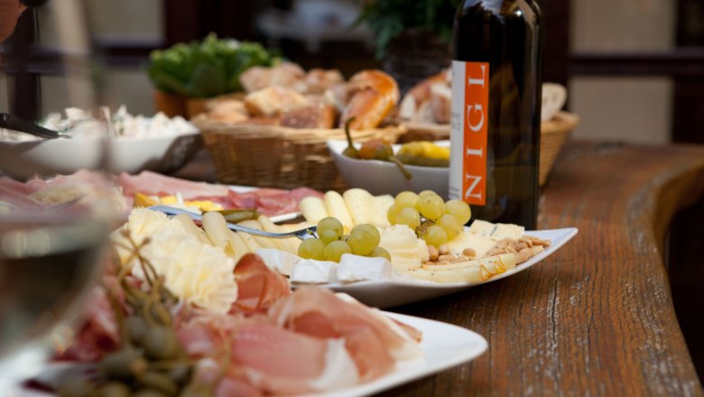 Homemade dishes, © Nigl Homemade dishes, © Nigl