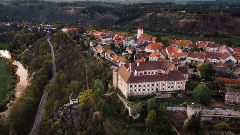 flight_take_dji_0702, © Schloss Hotel Drosendorf Martin Sommer flight_take_dji_0702, © Schloss Hotel Drosendorf Martin Sommer