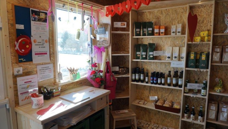 the cash desk area, © Nicole Schnitzler the cash desk area, © Nicole Schnitzler