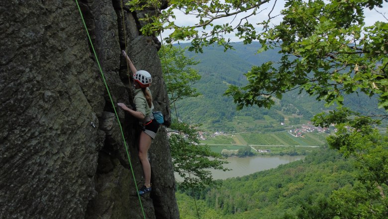 Outdoor climbing course over the Danube, © Christoph Steiner Outdoor climbing course over the Danube, © Christoph Steiner