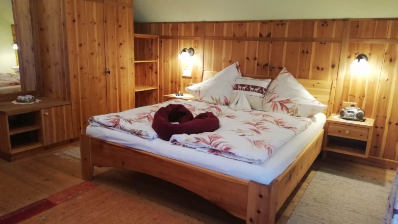 Swiss stone pine room, © Familie Gasteiner Swiss stone pine room, © Familie Gasteiner