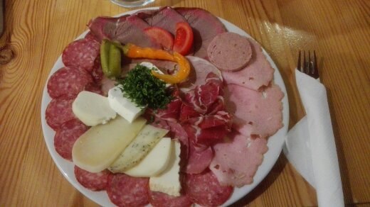 mangalitsa plate, © Herbert Bader mangalitsa plate, © Herbert Bader