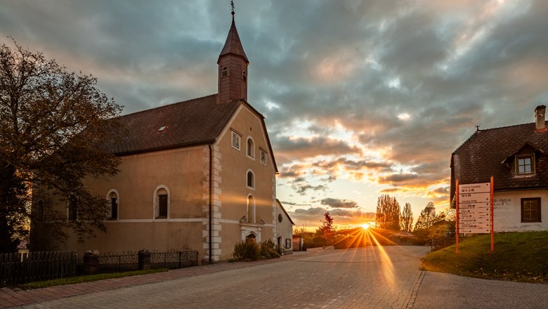 Pilgrimage church St. Corona am Wechsel, © Wiener Alpen, Kremsl Pilgrimage church of St. Corona am Wechsel at sunset.