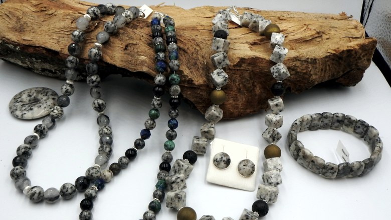 Granite jewelry, © Herbert Haumer Granite jewelry, © Herbert Haumer