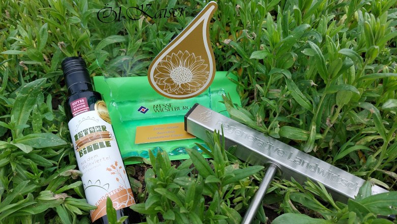 Camelina oil from the Weinviertel region, © Biohof Zetner Camelina oil from the Weinviertel region, © Biohof Zetner