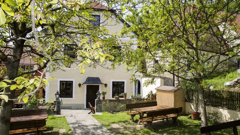 Garden of the winery Bayer-c_Monika_Loeff, © Monika Loeff Garden of the winery Bayer-c_Monika_Loeff, © Monika Loeff