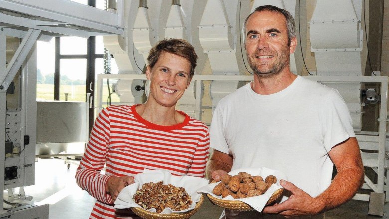 Nussland, the nutcrackers that refine, © Franz Crepaz Nussland, the nutcrackers that refine, © Franz Crepaz