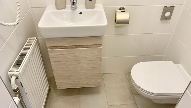 Vacation apartment Aelium Cetium WC, © Martina Kaplan Vacation apartment Aelium Cetium WC, © Martina Kaplan