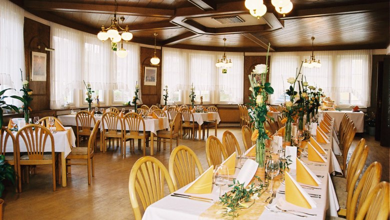 Hall, © Ludwig Schneider Hall, © Ludwig Schneider