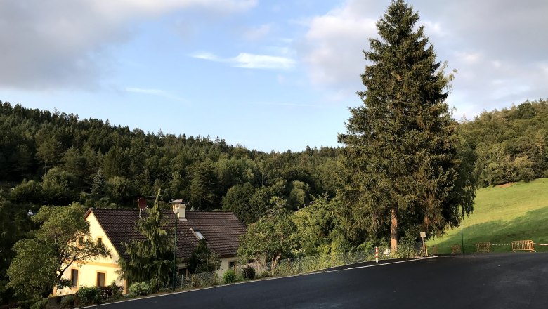 Church forecourt, © Christoph Gabrisch Church forecourt, © Christoph Gabrisch