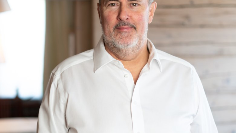 TDR-The Wolf_Prodinger, © Das Wolf Chef Das Wolf, gray hair, white chef's jacket