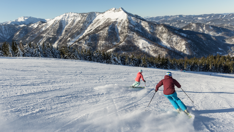 Skiing in Lackenhof
, © Martin Fülöp Skiing in Lackenhof
, © Martin Fülöp