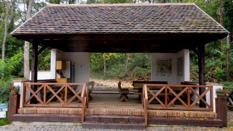 Raschala bike rest, © Werner Daim Raschala bike rest, © Werner Daim