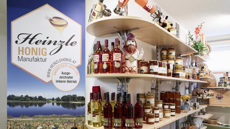 Beekeeping_Heinzle_Sales_room, © Fam. Heinzle Beekeeping_Heinzle_Sales_room, © Fam. Heinzle