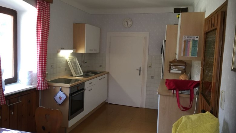 Kitchen with modern stove, © C. Gabrisch Kitchen with modern stove, © C. Gabrisch